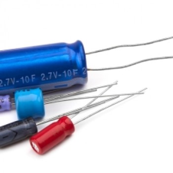 Kondansatör Nedir, Ne İşe Yarar ?